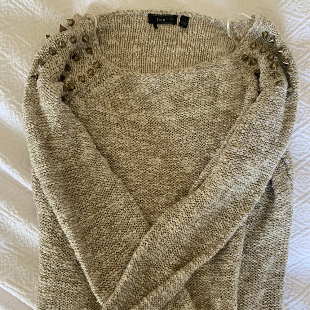 Chic Dex Sweater in Oatmeal/Gold with Edgy Spikes